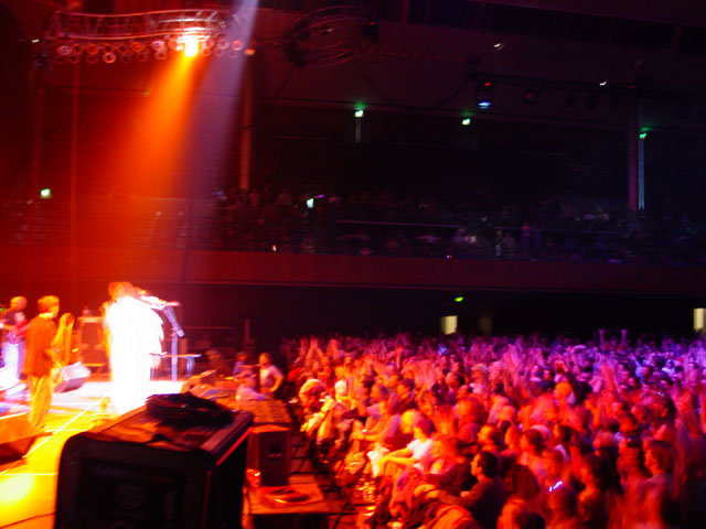 TheCrowd12-28-02