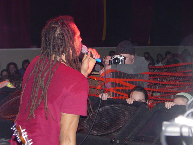 WonderPhotographingMike2-4-03