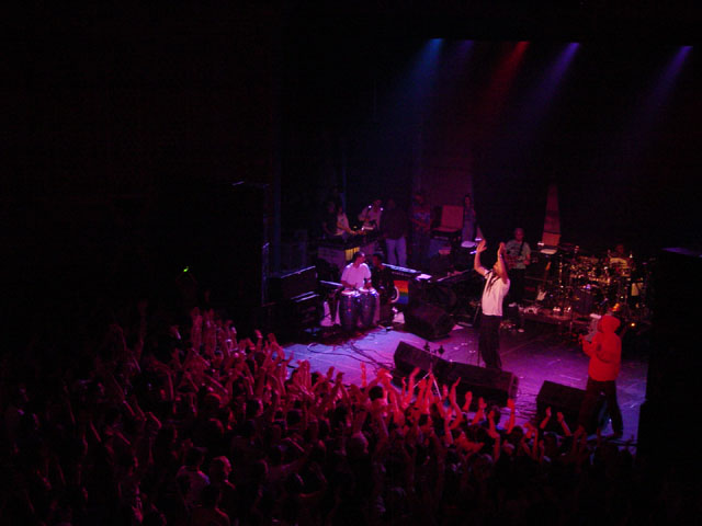 4TheBand&Crowd2-11-03