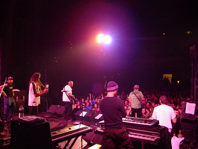 6TheBand&Crowd2-11-03
