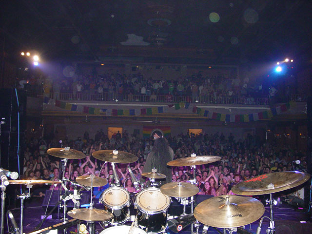 TheCrowd2-11-03