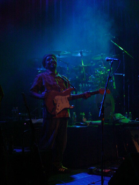 spr2003-10-04p0036